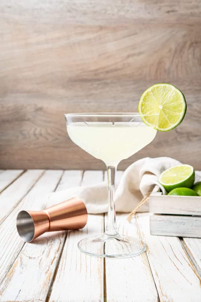 Classic Daiquiri Recipe featured image above