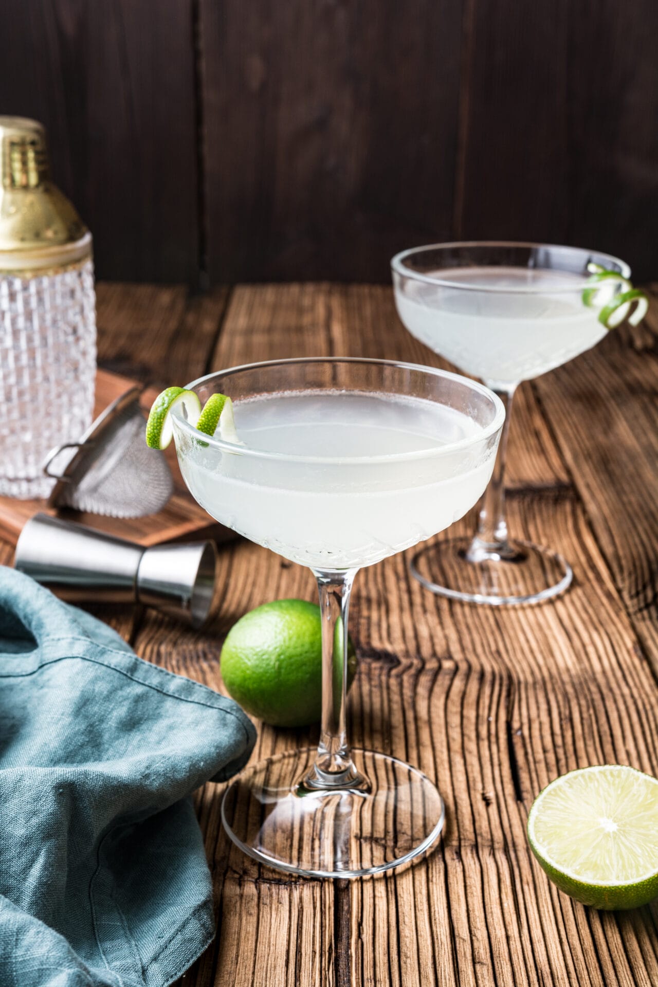 Gimlet Recipe featured image above