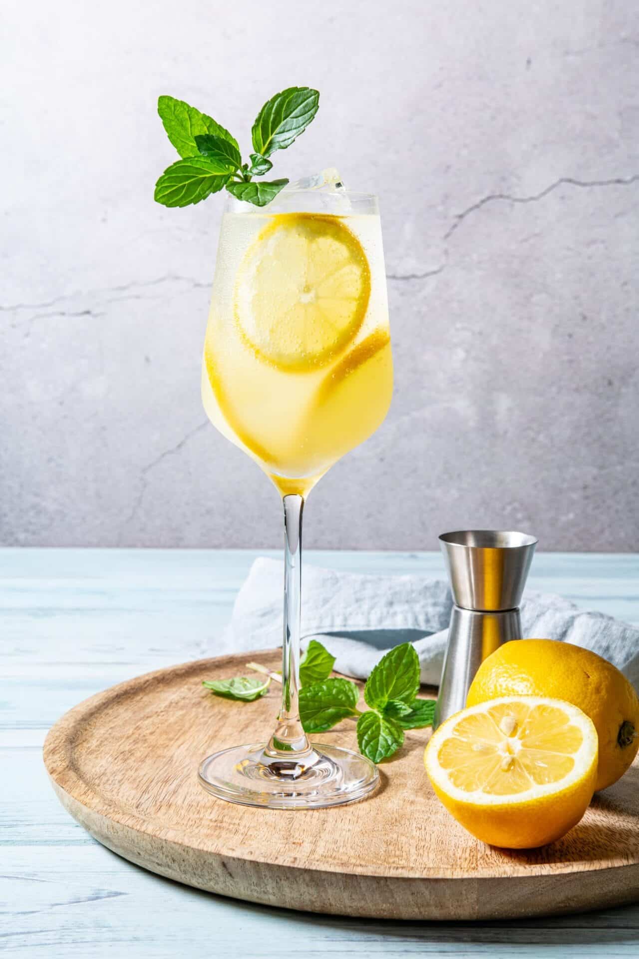 Limoncello Spritz