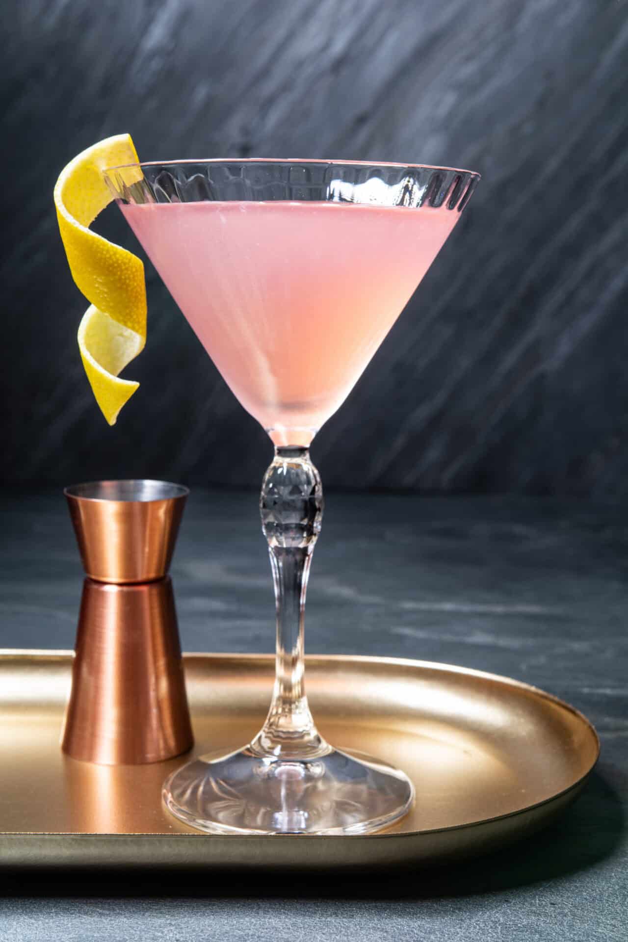 Tay-Tini Cocktail (Taylor Swift's Cosmopolitan Twist)