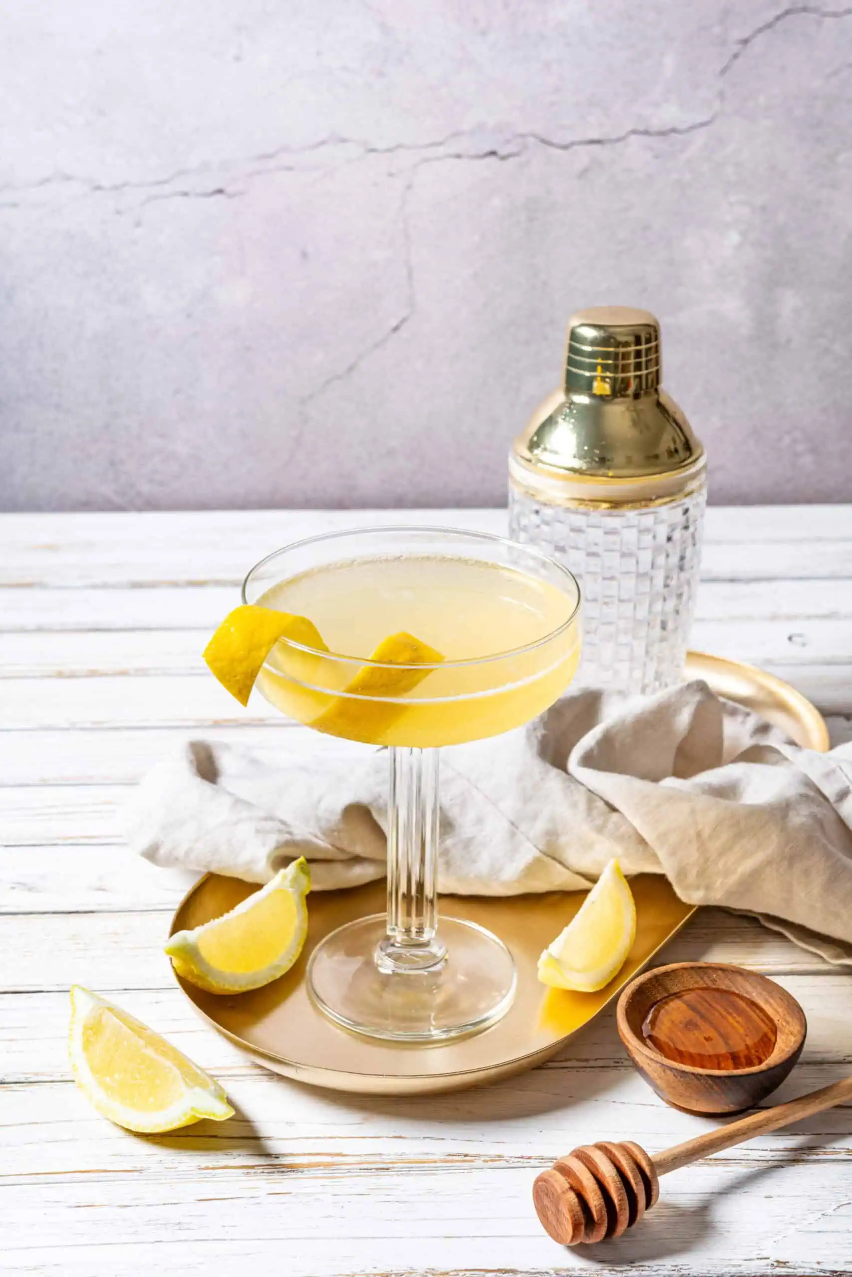 Bee's Knees Cocktail